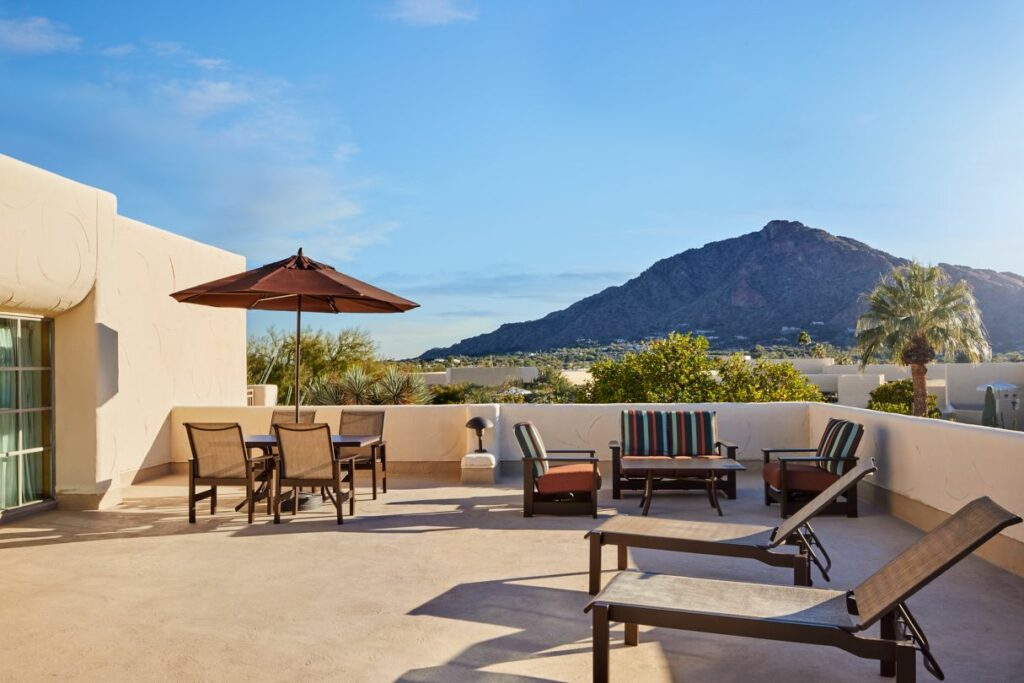 jw-phxcb-camelback-sundeck-casita-33840_Classic-Hor