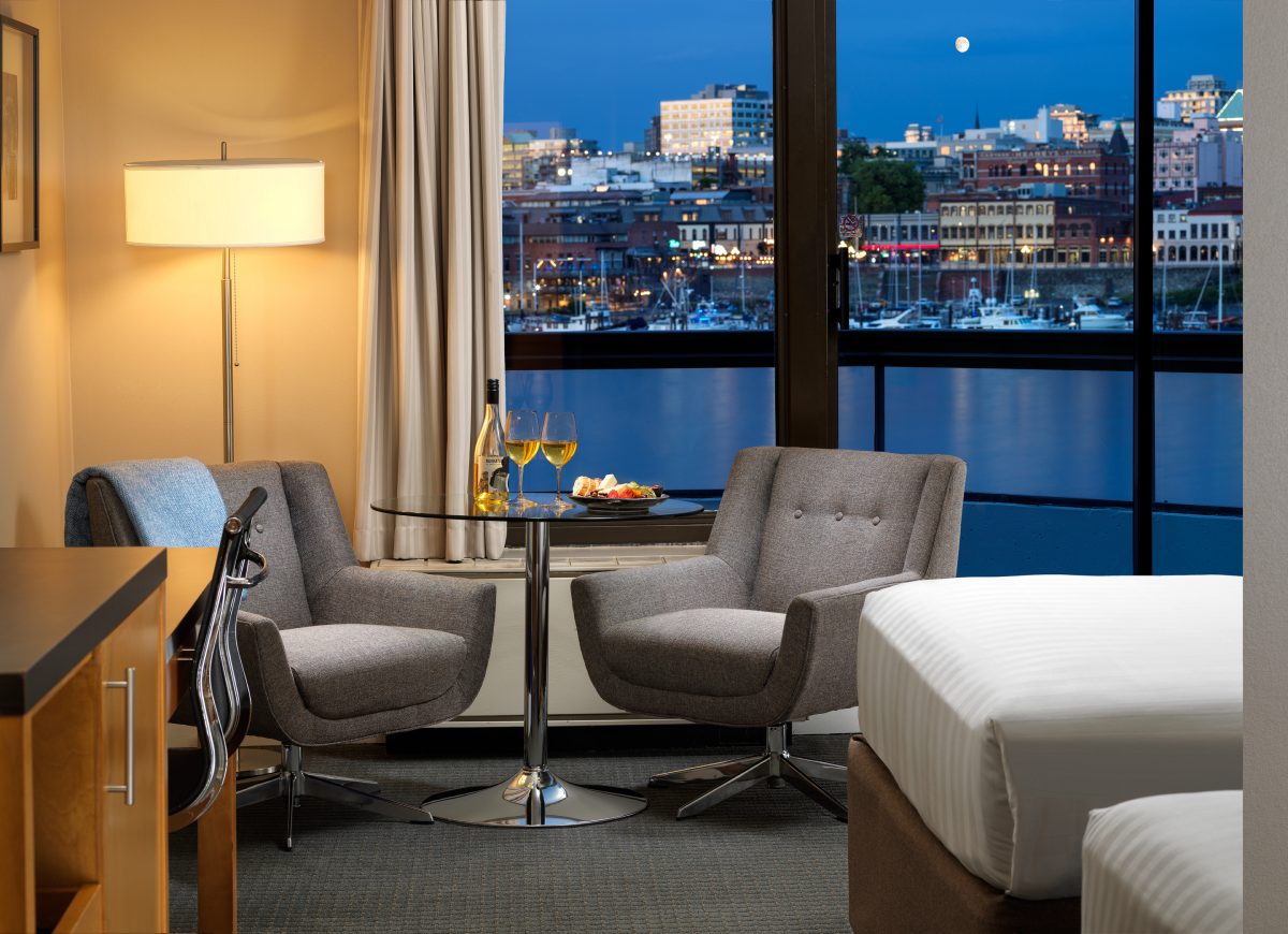 Laurel_Wing_Guestroom_Evening_View_Large_Web-1200x870